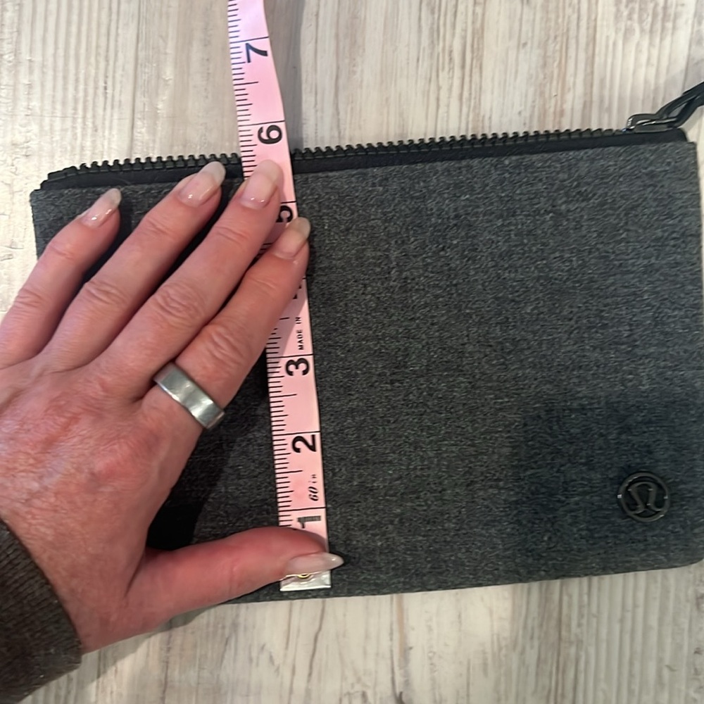 Lululemon Athletica Gray and Black Tote with matching small clutch - Picture 11 of 11